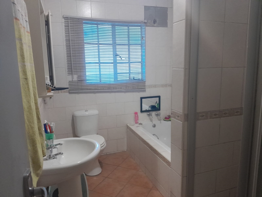 3 Bedroom Property for Sale in Bodorp North West